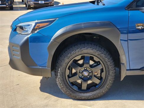 Used 2022 Subaru Outback Wilderness w/ Wilderness Package image 8