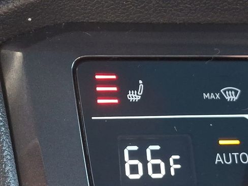 Certified 2022 Volkswagen Tiguan SE AWD/4WD image 25