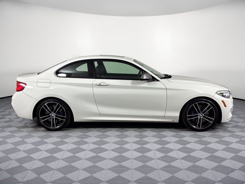Used 2018 BMW M240i Coupe RWD image 8