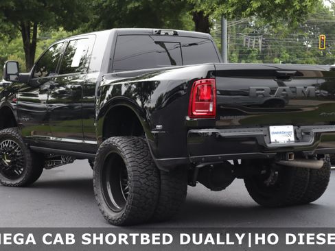 Used 2026 RAM 3500 Laramie AWD/4WD image 3