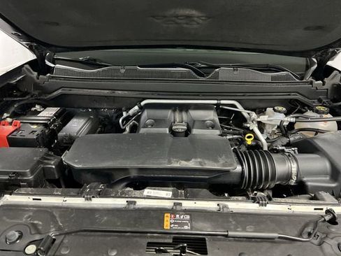 Certified 2025 GMC Canyon Denali AWD/4WD image 30