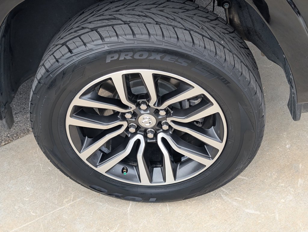 Used 2025 RAM 1500 Limited AWD/4WD image 22