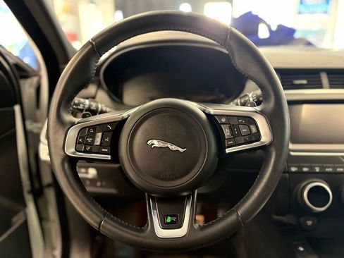 Used 2020 Jaguar E-PACE R-Dynamic HSE image 18