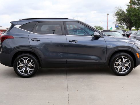 Used 2021 Kia Seltos EX AWD/4WD image 6