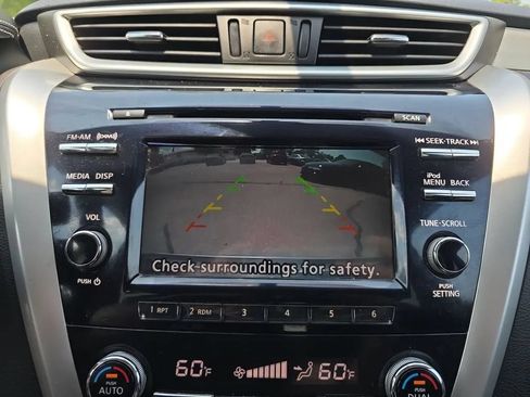 Used 2017 Nissan Murano S AWD/4WD image 30