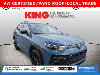 Used 2025 Volkswagen Tiguan SE R-Line