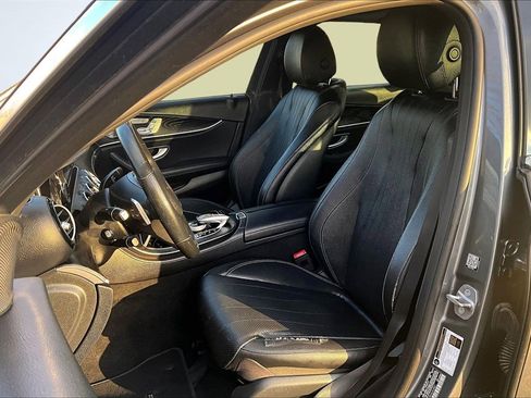 Used 2018 Mercedes-Benz E 300 4MATIC w/ Premium 1 Package image 21