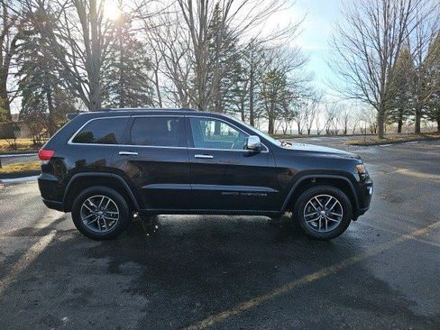 Used 2017 Jeep Grand Cherokee Limited w/ Trailer Tow Group IV image 7