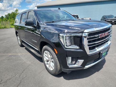 Certified 2024 GMC Yukon XL SLT w/ SLT Luxury Package AWD/4WD image 2