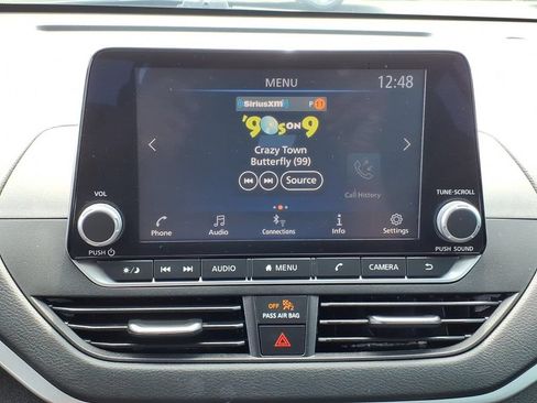 Used 2025 Nissan Altima 2.5 S FWD image 7