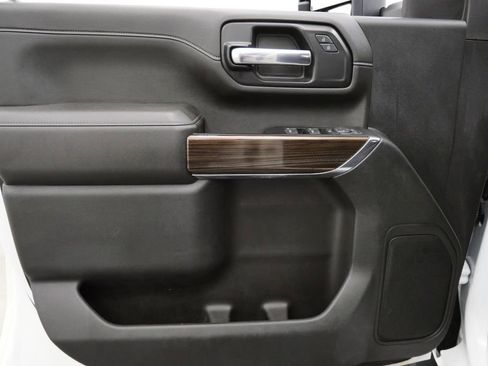 Used 2023 Chevrolet Silverado 2500 LT image 15