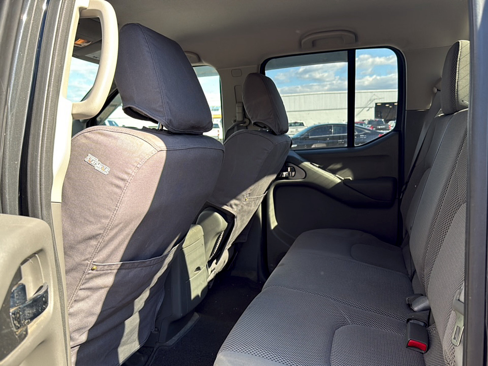 Used 2013 Nissan Frontier SV w/ SV Value Truck Pkg AWD/4WD image 5