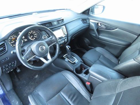 Used 2017 Nissan Rogue SL w/ SL Premium Package image 11