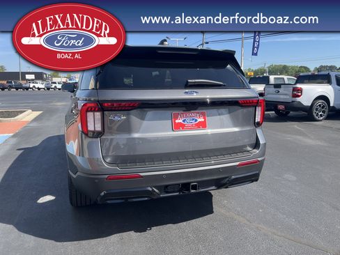 New 2026 Ford Explorer ST-Line image 6