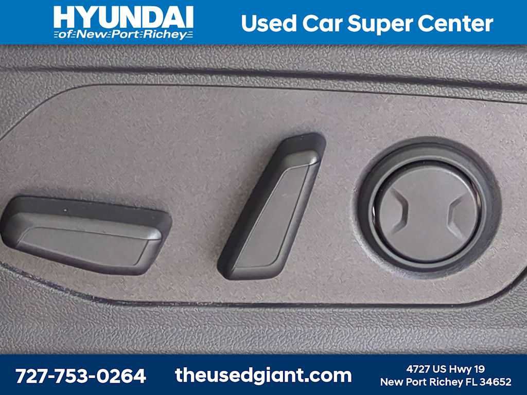 Certified 2022 Hyundai Tucson Limited w/ Cargo Package FWD image 22