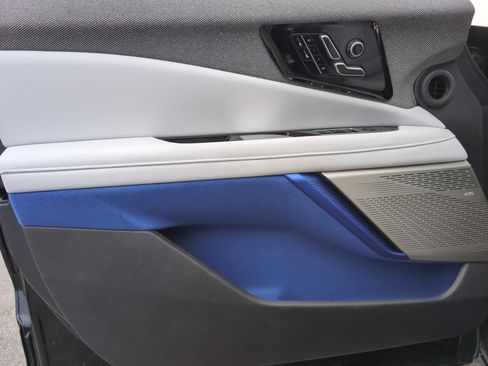 New 2025 Cadillac Optiq Sport 1 w/ LPO, Floor Liner Package image 11