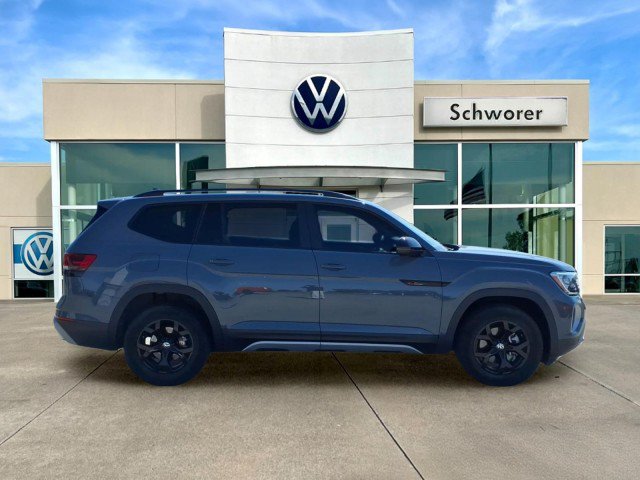 Certified 2024 Volkswagen Atlas Peak Edition SE AWD/4WD image 5