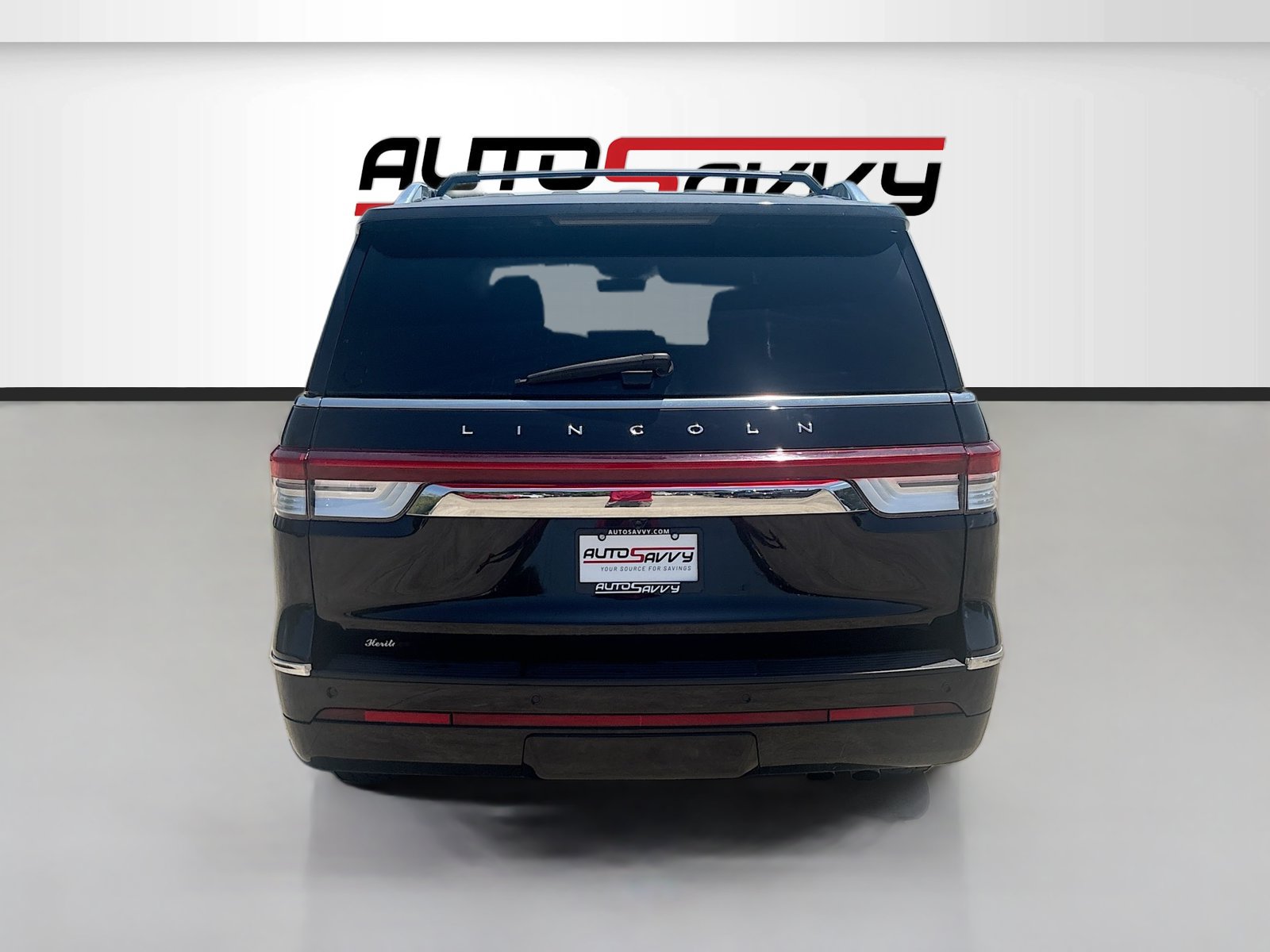 Used 2023 Lincoln Navigator Reserve AWD/4WD image 6