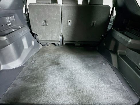 Used 2025 Toyota 4Runner SR5 image 27