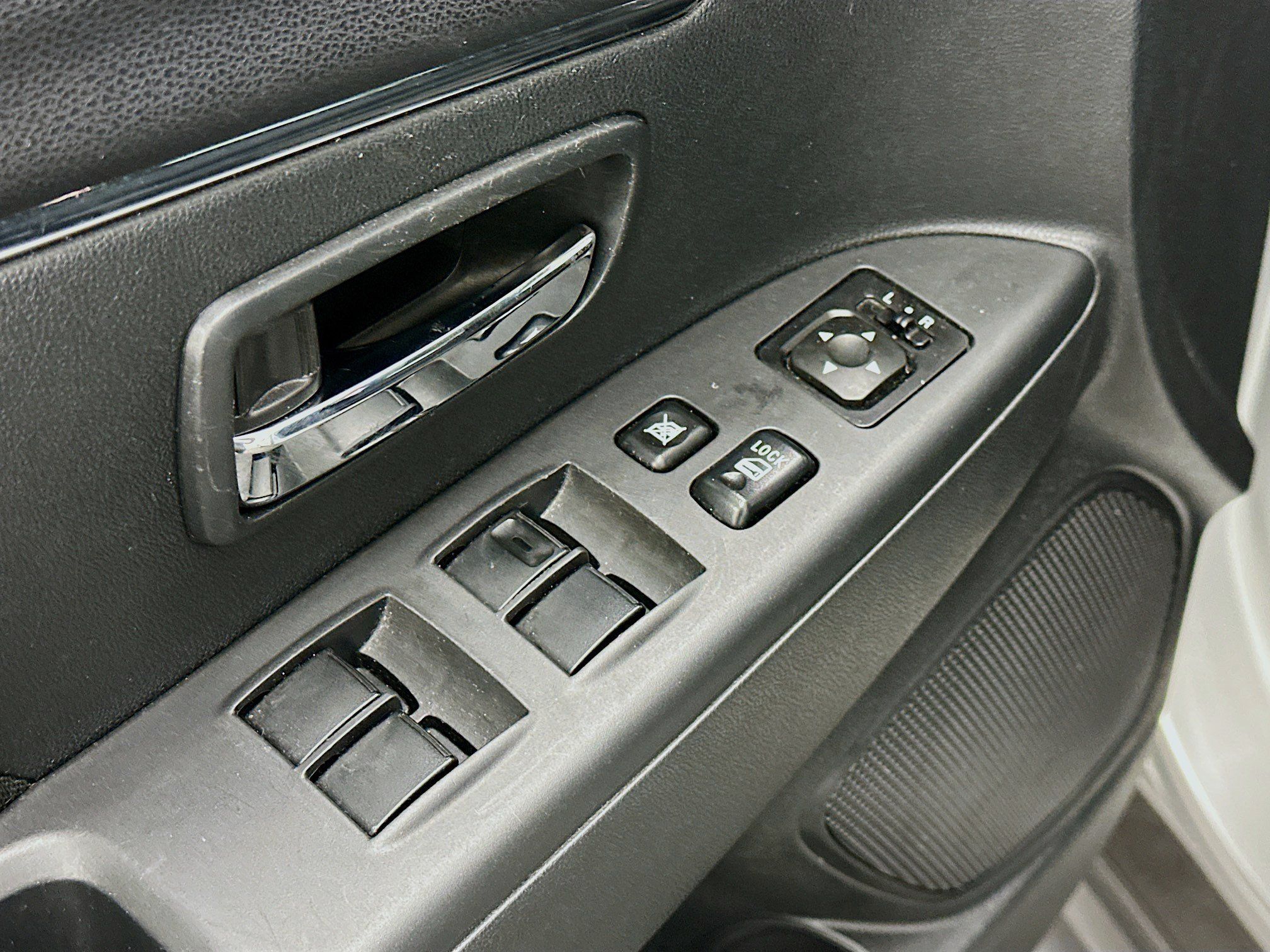 Used 2025 Mitsubishi Outlander Sport ES AWD/4WD image 15
