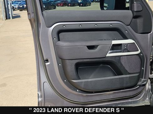 Used 2023 Land Rover Defender 110 S image 14