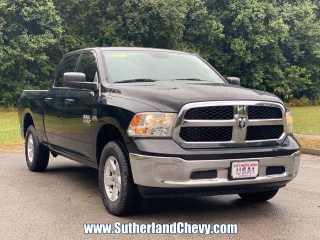 Used 2020 RAM 1500 Classic SLT AWD/4WD image 9