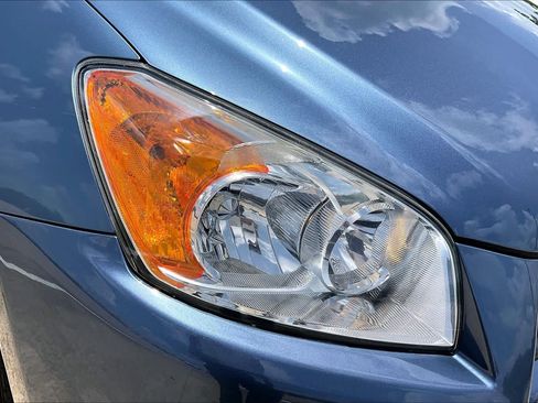 Used 2011 Toyota RAV4 2WD w/ Base L4 Extra Value Pkg image 24