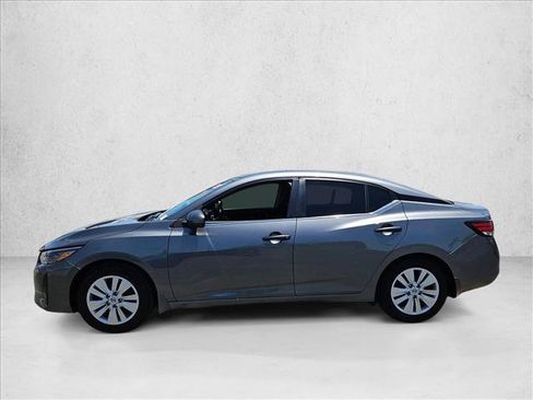 Certified 2025 Nissan Sentra S FWD image 9