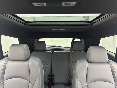 Used 2023 Buick Enclave Essence w/ Experience Buick Package FWD image 42