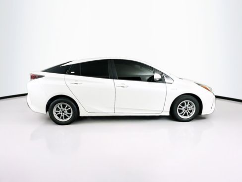 Used 2017 Toyota Prius One FWD image 10