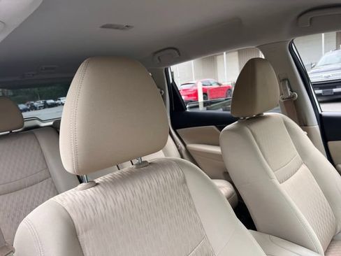 Used 2020 Nissan Rogue SV FWD image 30