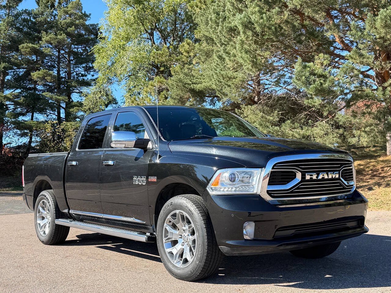 Used 2017 RAM 1500 Limited AWD/4WD image 8