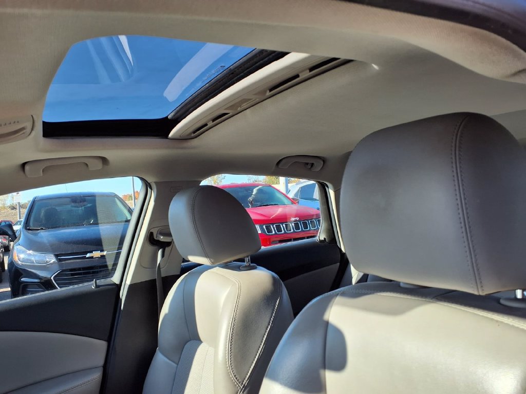 Used 2015 Buick Verano Convenience FWD image 12