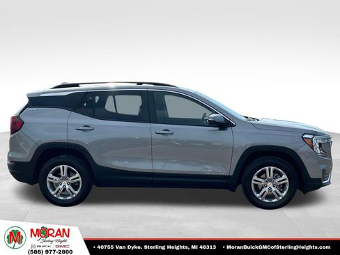 Certified 2024 GMC Terrain SLE w/ Driver Convenience Package AWD/4WD image 6