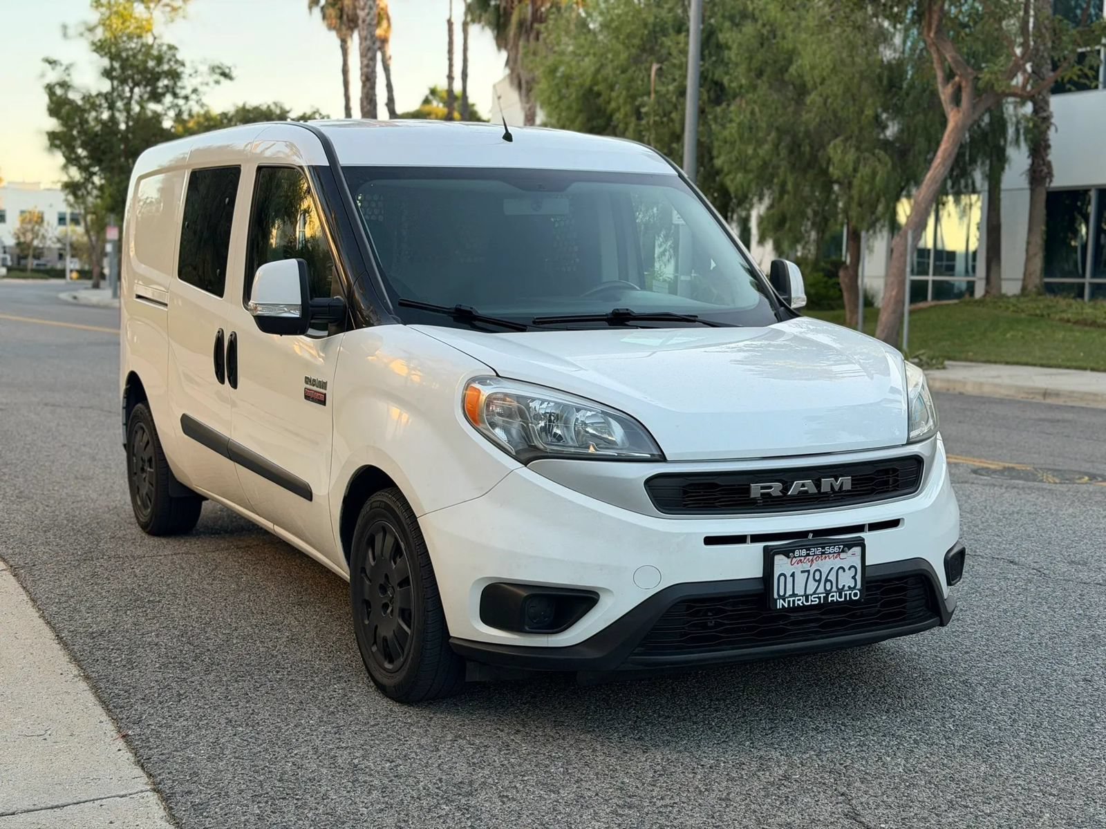 Used 2020 RAM ProMaster City Tradesman SLT w/ Window Group 05 FWD image 3