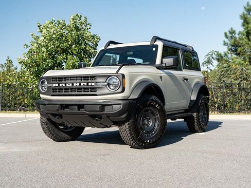New 2025 Ford Bronco Base w/ Sasquatch Package image 1