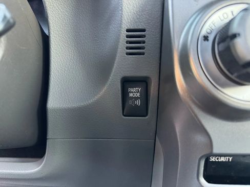 Used 2011 Toyota 4Runner SR5 image 18