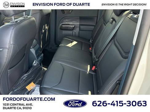 New 2025 Ford Maverick Lariat w/ Black Appearance Package image 26