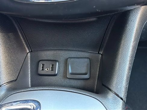 Used 2019 Chevrolet Cruze LS w/ LS Fleet Convenience Package FWD image 19