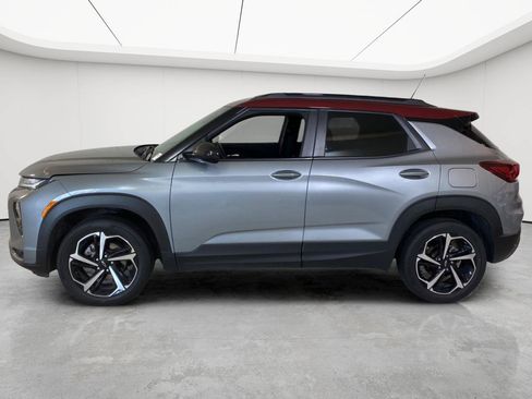 Used 2023 Chevrolet TrailBlazer RS w/ Sun and Liftgate Package AWD/4WD image 4