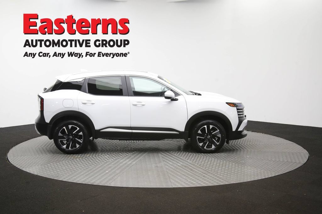 Used 2025 Nissan Kicks SV w/ SV Premium Package AWD/4WD image 47