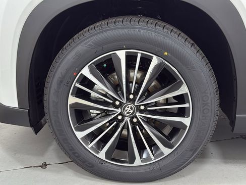 New 2026 Toyota Grand Highlander MAX Platinum image 25