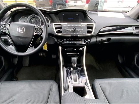 Used 2016 Honda Accord LX image 15