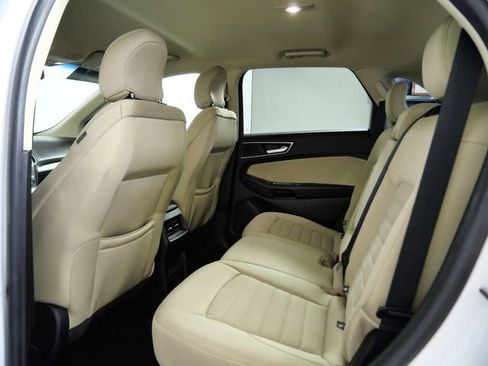 Certified 2019 Ford Edge SEL AWD/4WD image 14