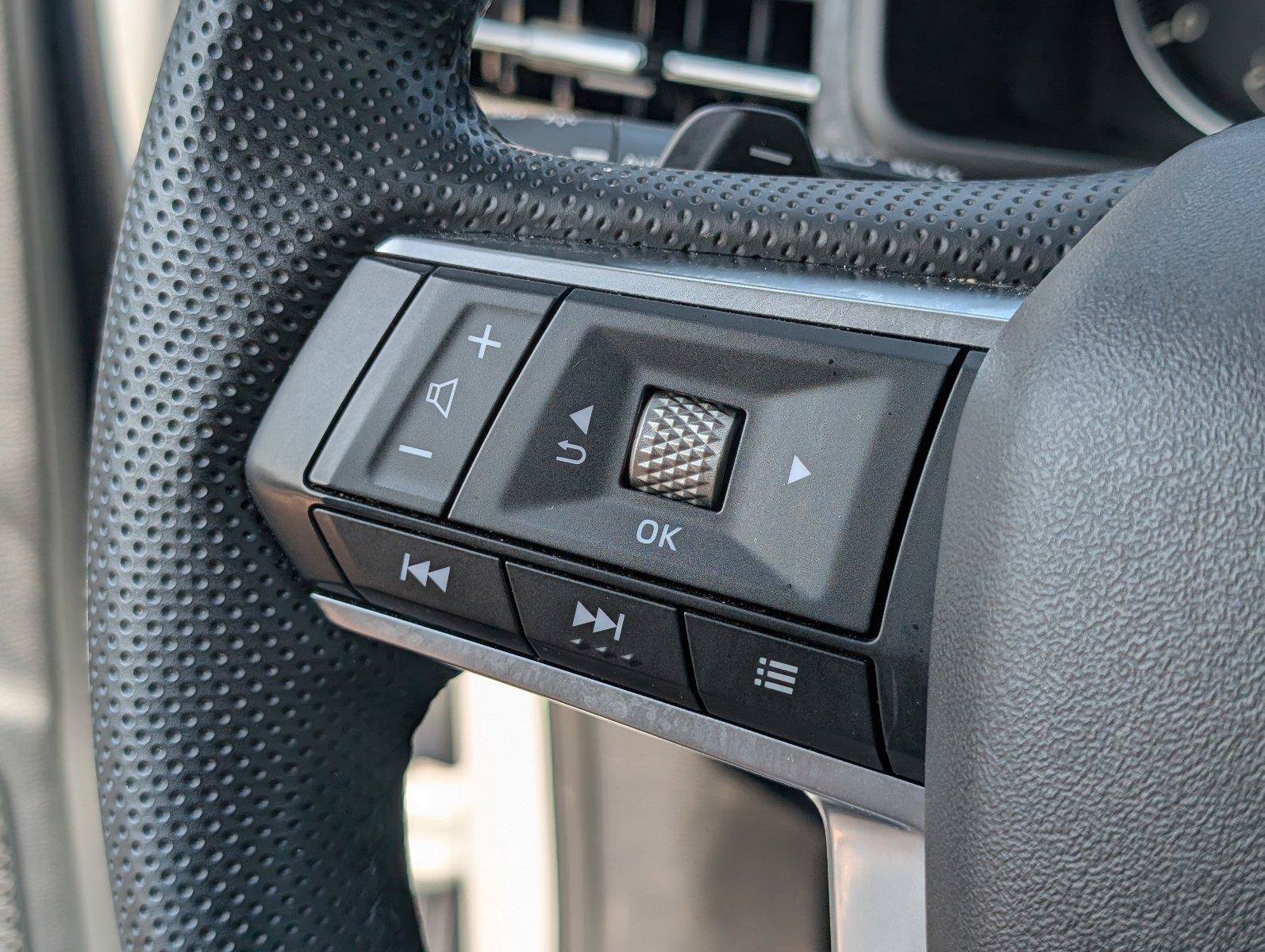 Used 2025 Mitsubishi Outlander SE AWD/4WD image 30