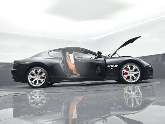 Used 2017 Maserati GranTurismo Sport RWD image 74