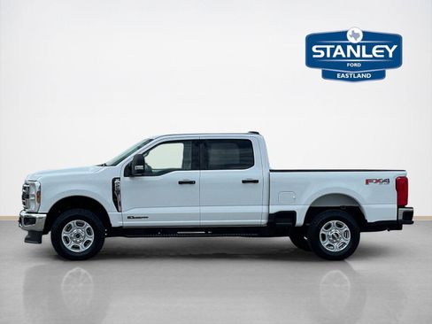 Used 2025 Ford F250 XLT w/ FX4 Off-Road Package AWD/4WD image 4