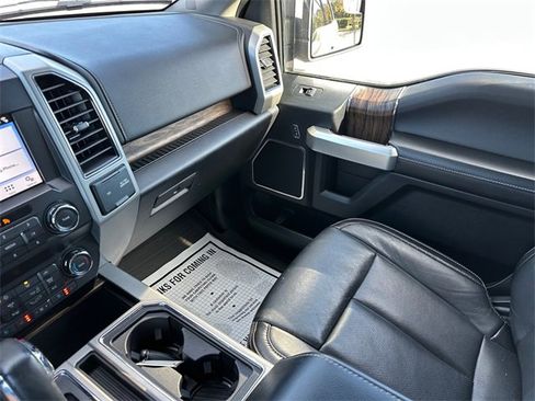 Used 2019 Ford F150 Lariat w/ Trailer Tow Package image 27