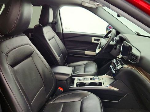 Used 2022 Ford Explorer Limited w/ Equipment Group 301A image 25