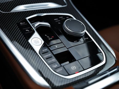 New 2026 BMW X5 M60i w/ Climate Comfort Package image 39